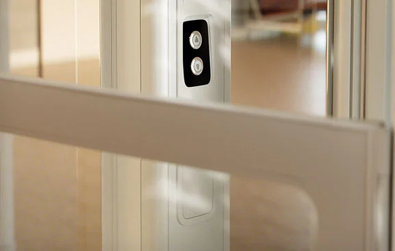 uplift s door Illuminato